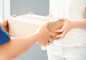 荷物の受け渡し